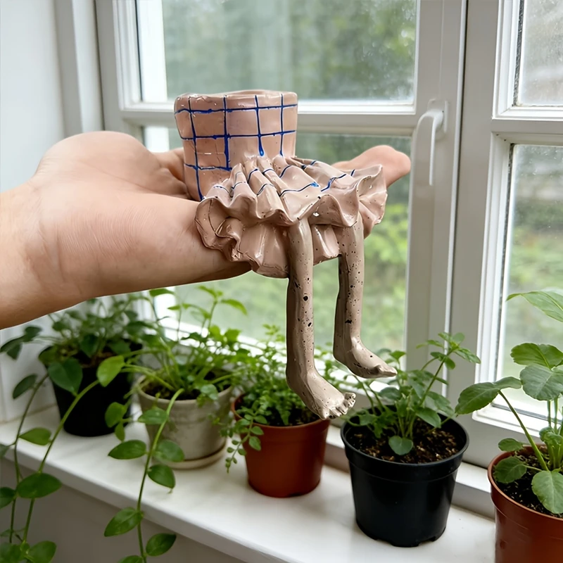 Whimsical Resin Leggy Planter  - Plant Parental のレビューと価格